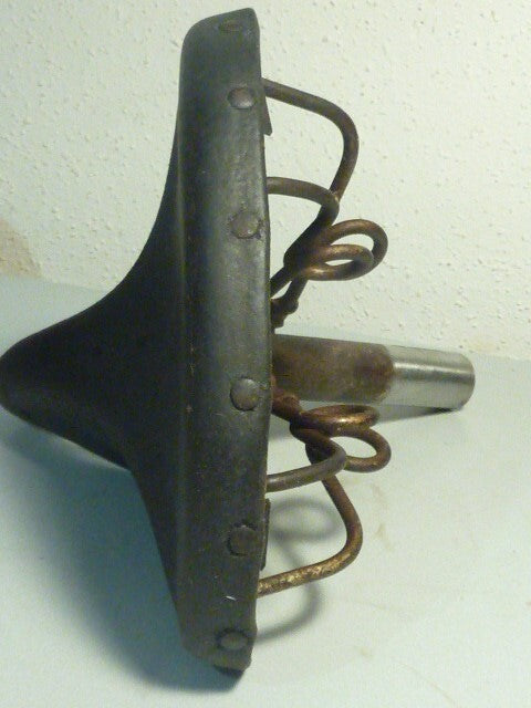 Ancienne selle vélo cuir vintage + tige de selle 25,4 mm  patine d’époque  23x20