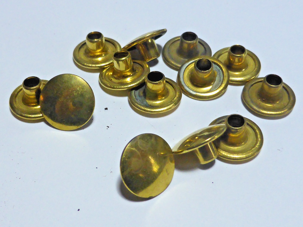 Lot de 25 Calottes pour Rivets Laiton Jaune Ø10,8 mm  Marque Daude Maroquinerie