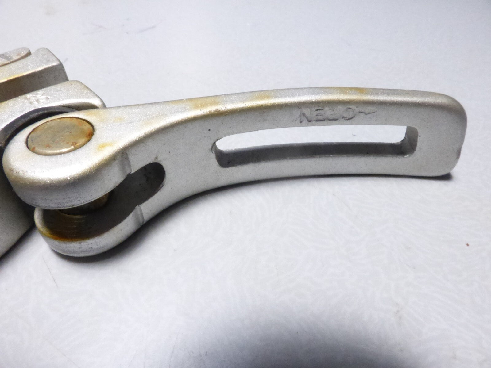 SERRAGE RAPIDE vintage COLLIER  SELLE FIXATION VELO  ROUTE 29 mm
