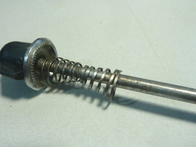 NOS Maillard  atom Vintage Quick Release Front Skewer attache rapide