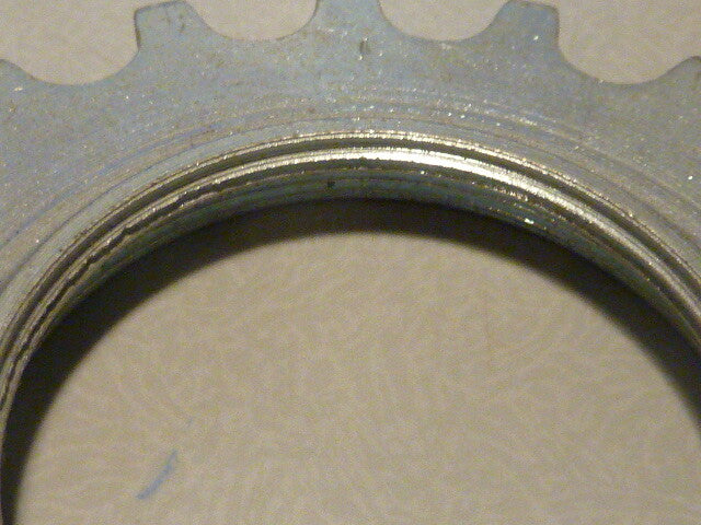✨ COG Pignon Maillard 18T – MC – Fileté – Vélo Vintage – NOS 🚲✨