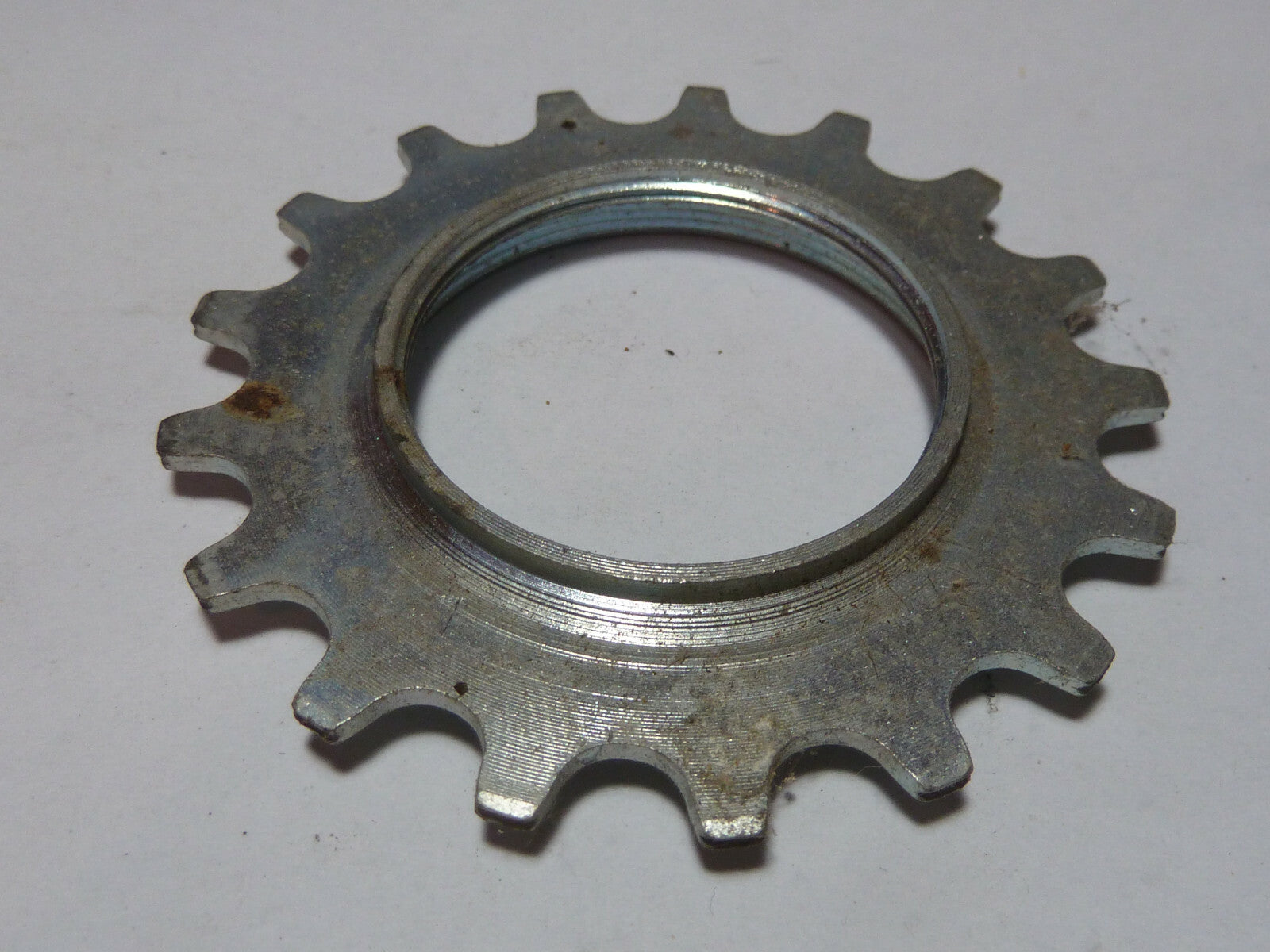 Sachs Maillard Sprocket.cogs pignon vintage 17 T  Argent  silver NOS