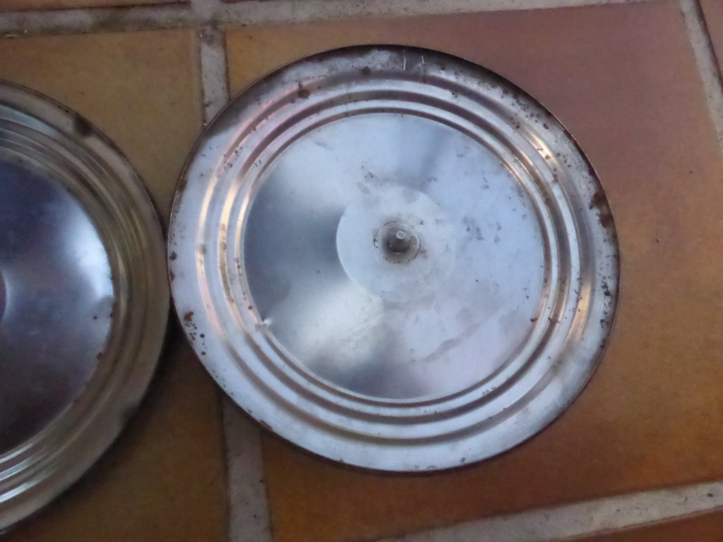 2 Ancien Enjoliveur De Roue Chromé diamètre 235mm pour RENAULT 16 old car R16