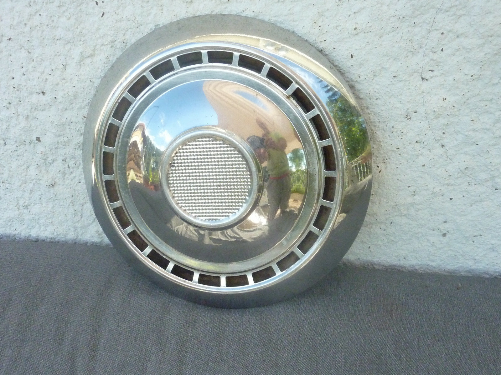 1 anciens vintage ENJOLIVEUR DE ROUE chromé 275 mm