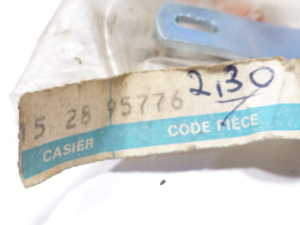 NOS ancien vintage patte de fixation  vélo Peugeot