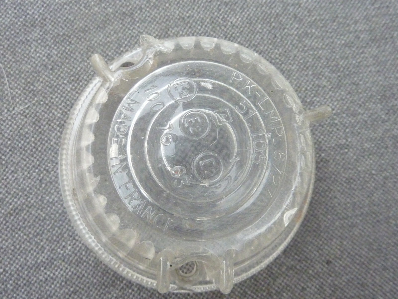 P.K-LMP 6727 51.105 100-76-63 e2 Cabochon feu OLDTIMER renault 4 4L R4 DAUPHINE