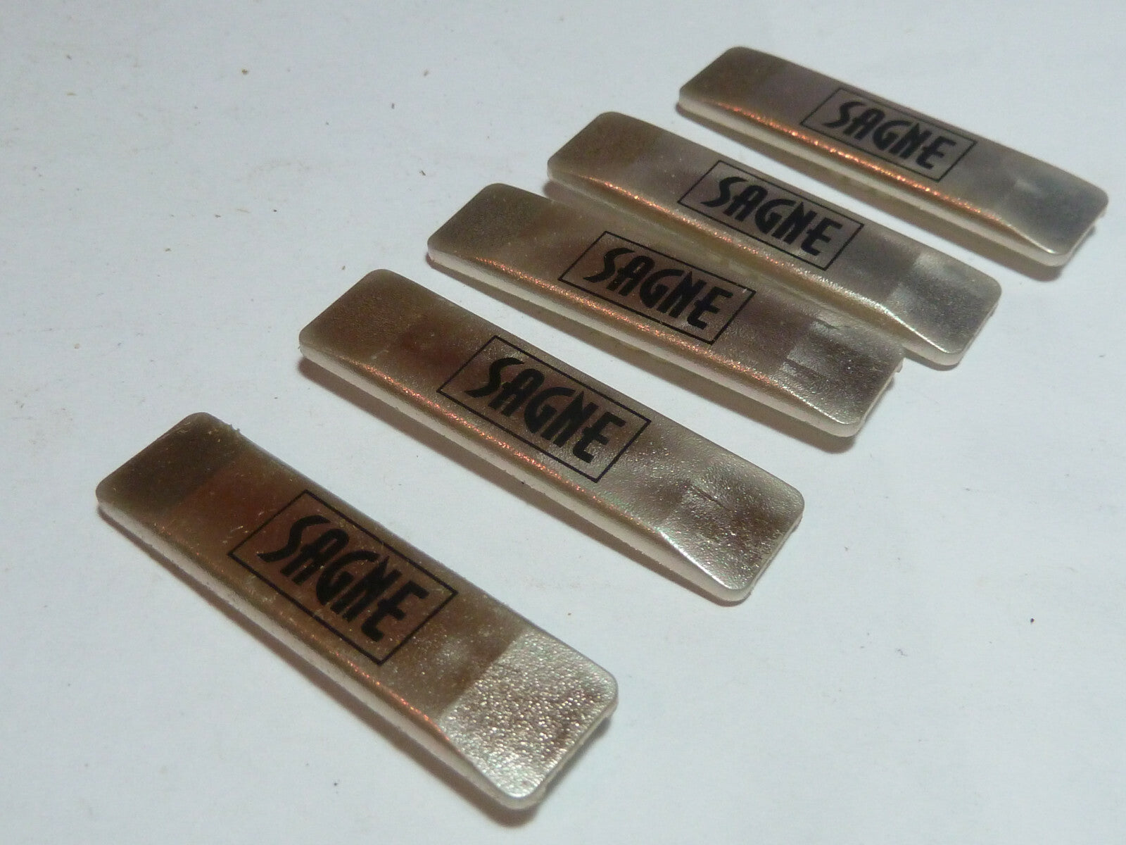 lot de 5 Cache en plastique pour charnière Grass clips SAGNE