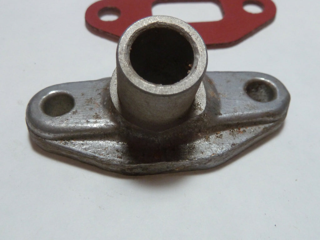 pipe Motobécane moteur AV7 ancien neuf ancien stock AV 7 avec joint
