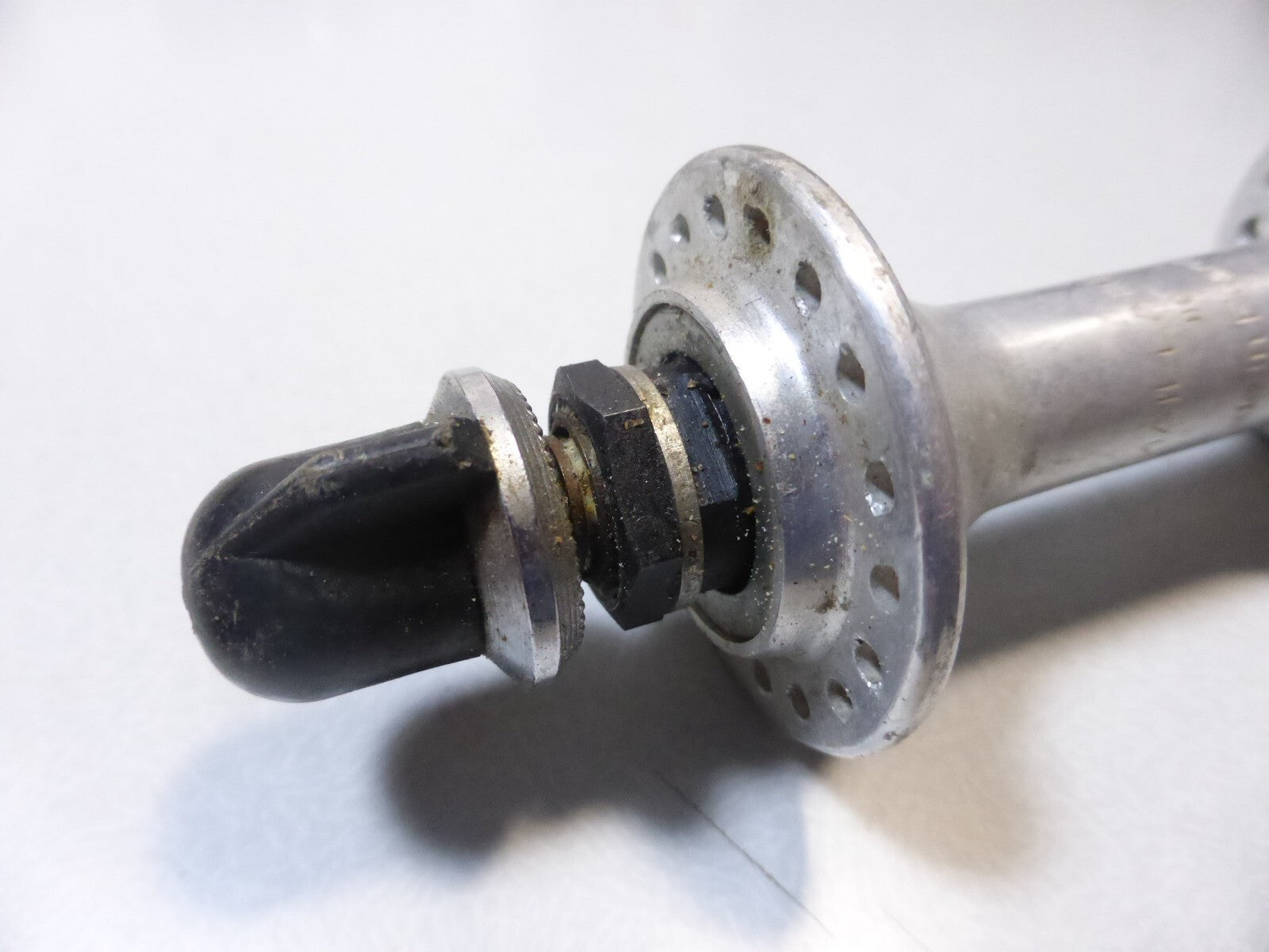 4 vintage axe moyeux maillard sachs shimano front axle