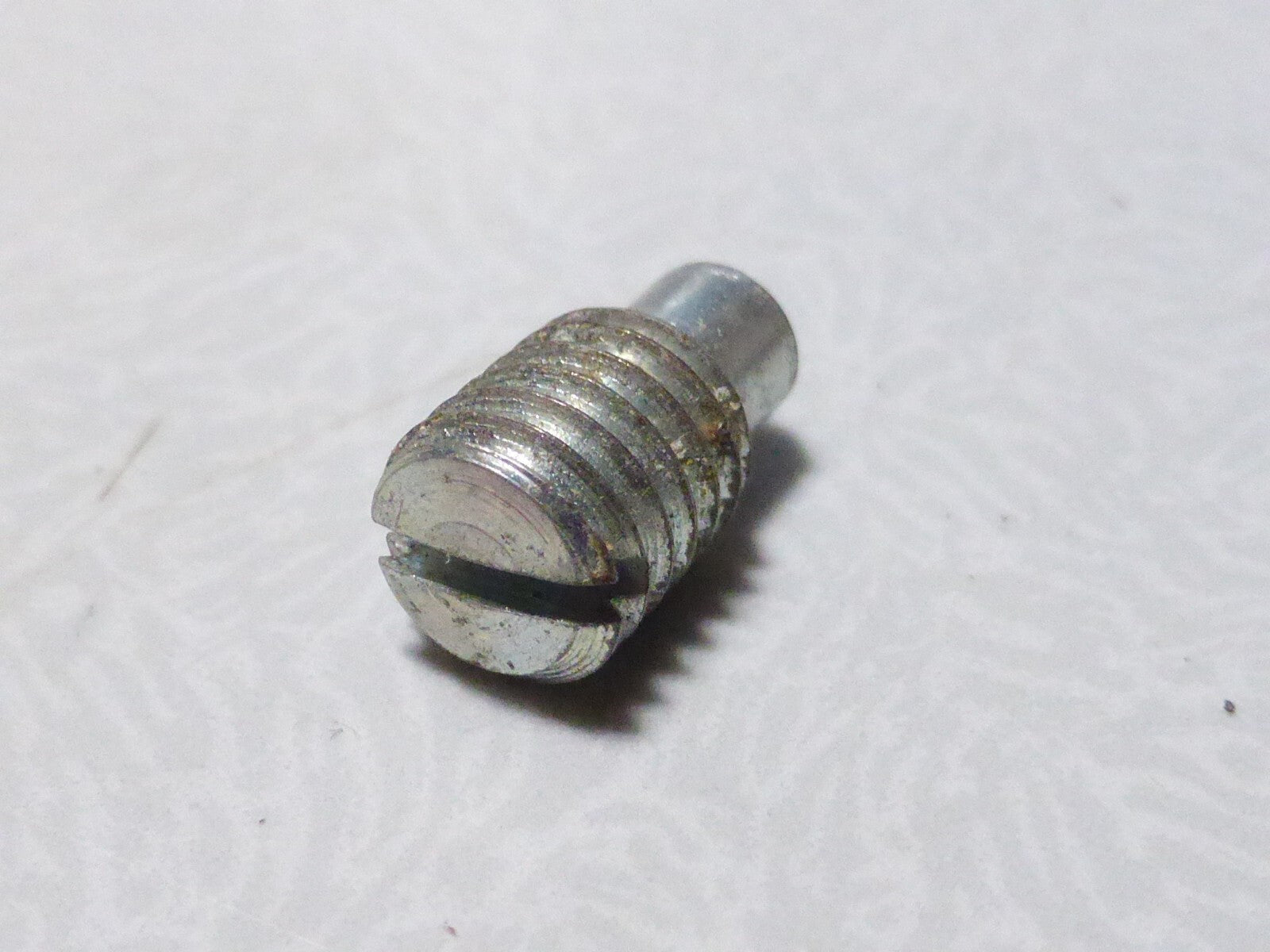 1 ancienne vis capot poignée vintage motobecane peugeot