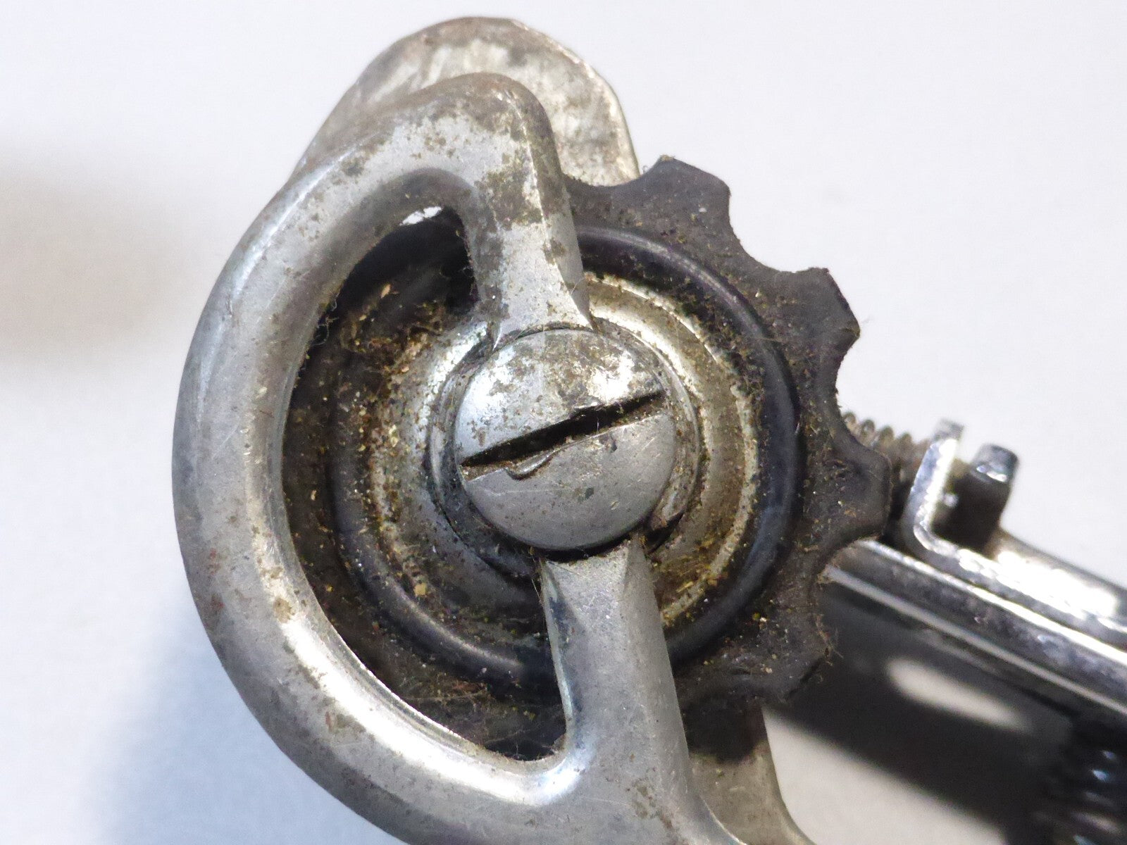 Dérailleur avant huret svelto   HURET SVELTO DERAILLEUR VINTAGE HURET SVELTO
