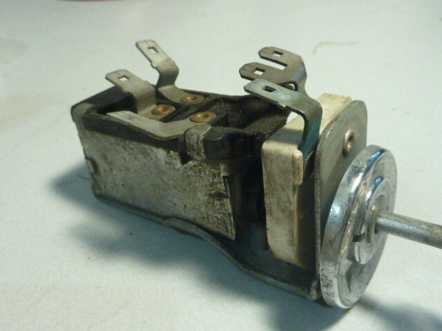 Bouton poussoir LJUS Commutateur Interrupteur Switch lighting Volvo P1800 used