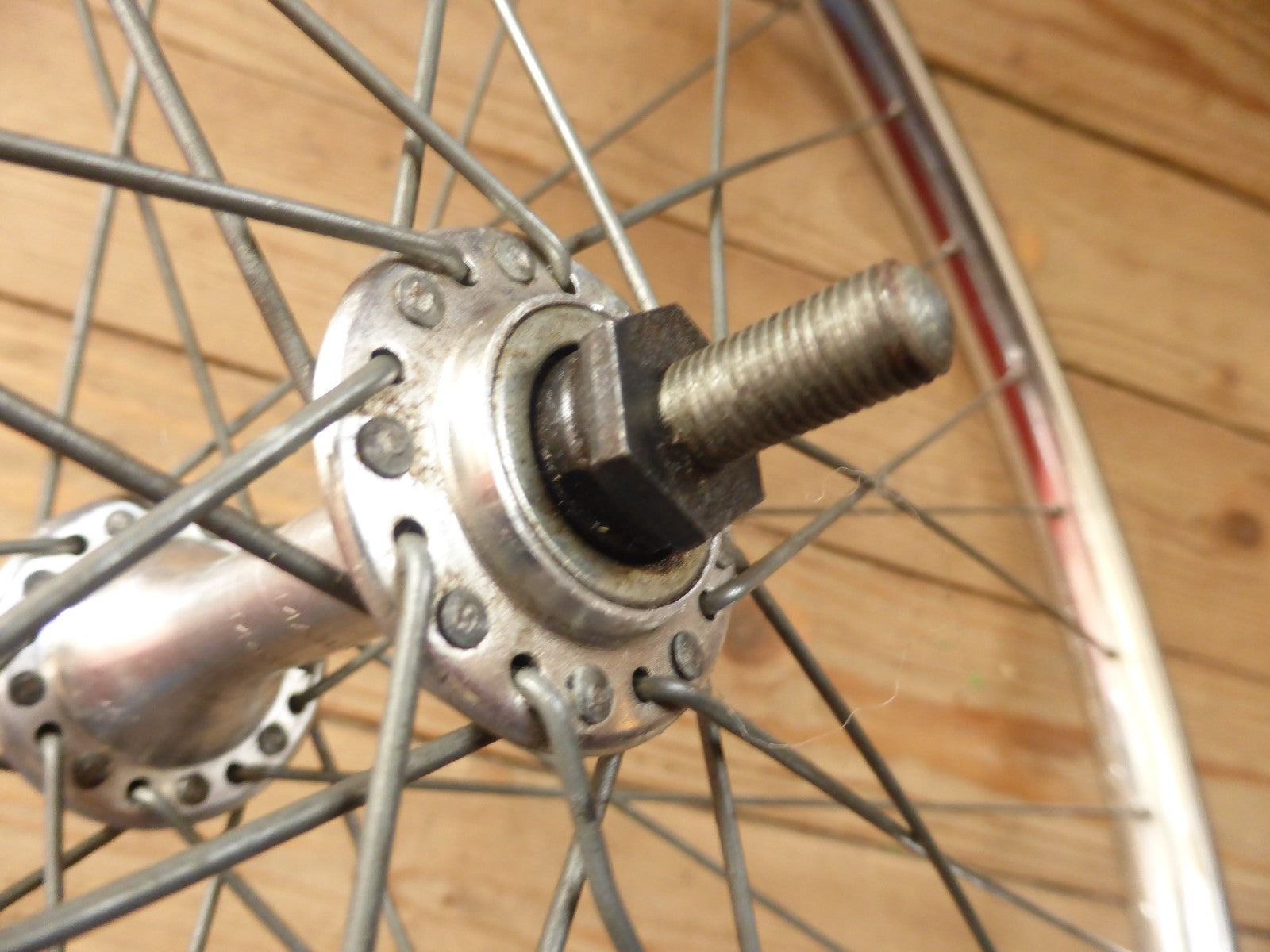 ✨ NOS  Roue Vélo Vintage SAMIR 650B Saminox 1983 – Moyeu Maillard✨