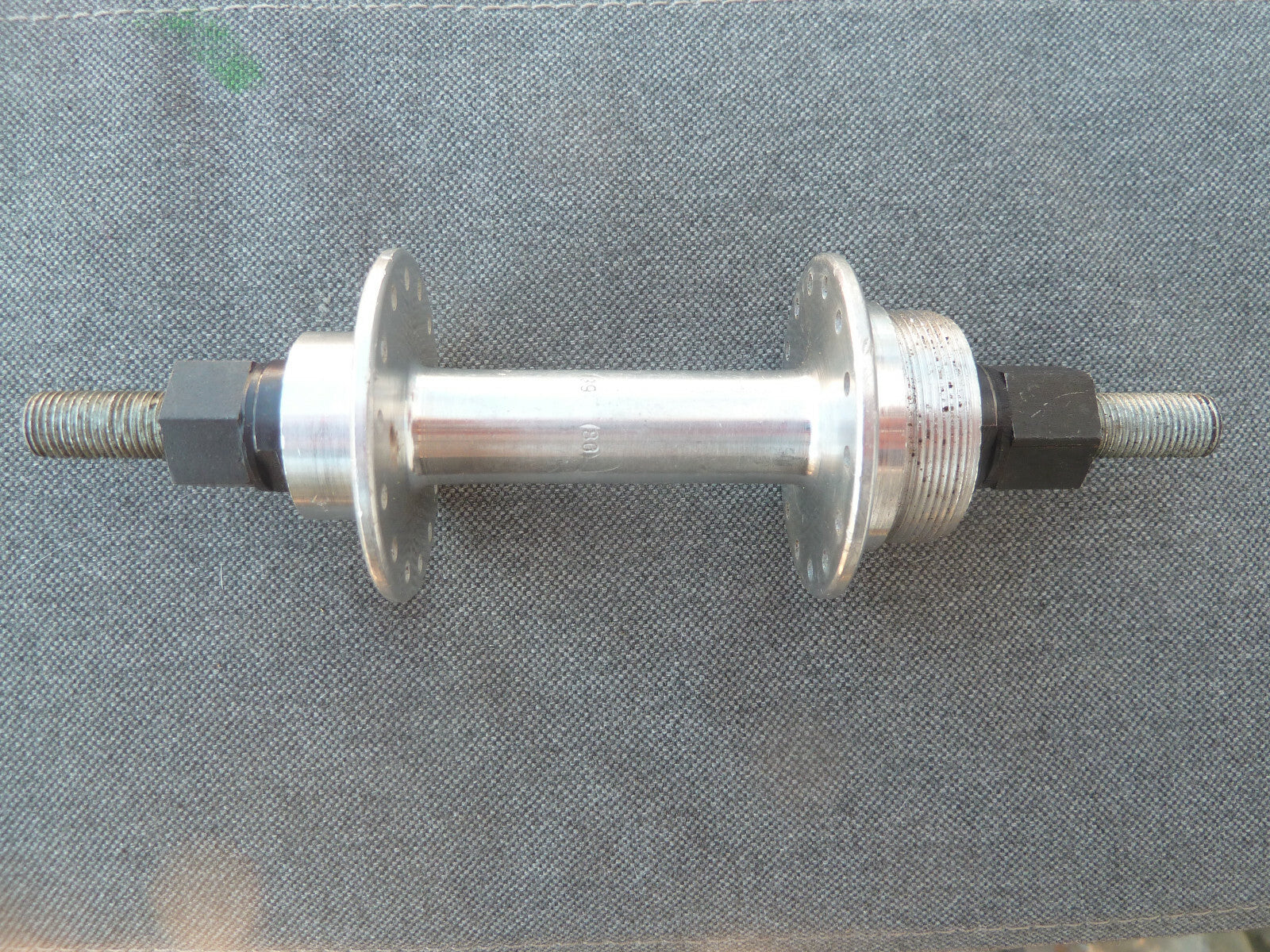 ✨ NOS neu ATOM vintage axe moyeux 28 trous HOLE  rear HUB, 1980 fixie piste✨