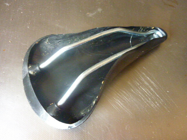type unicanitor SELLE VELO Perache CF 00 VINTAGE - SPORT  Saddle Made in France