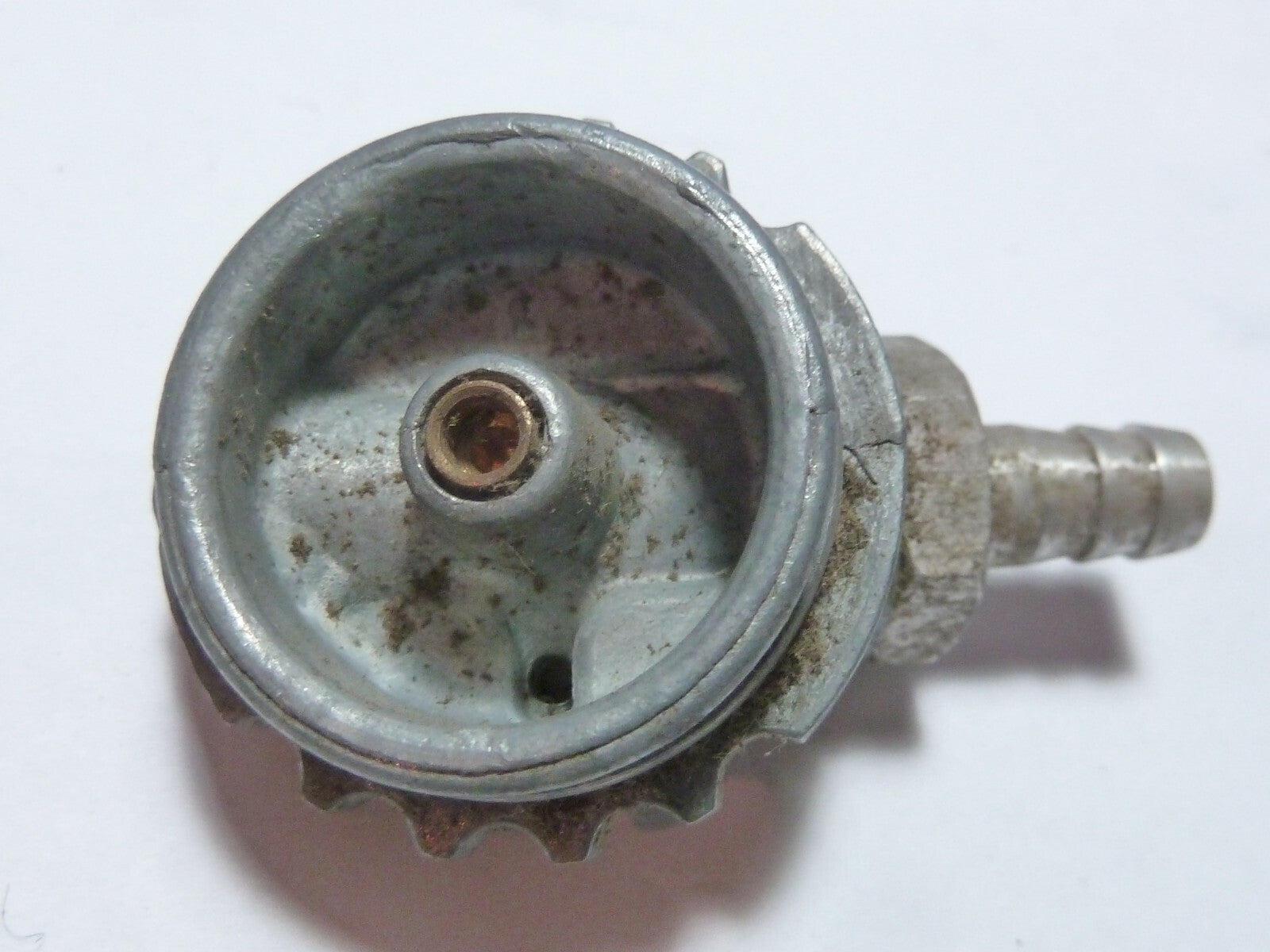 NOS neu 1 gurtner  carburateur  couvercle de cuve AD13 51V 51S moteur AV10