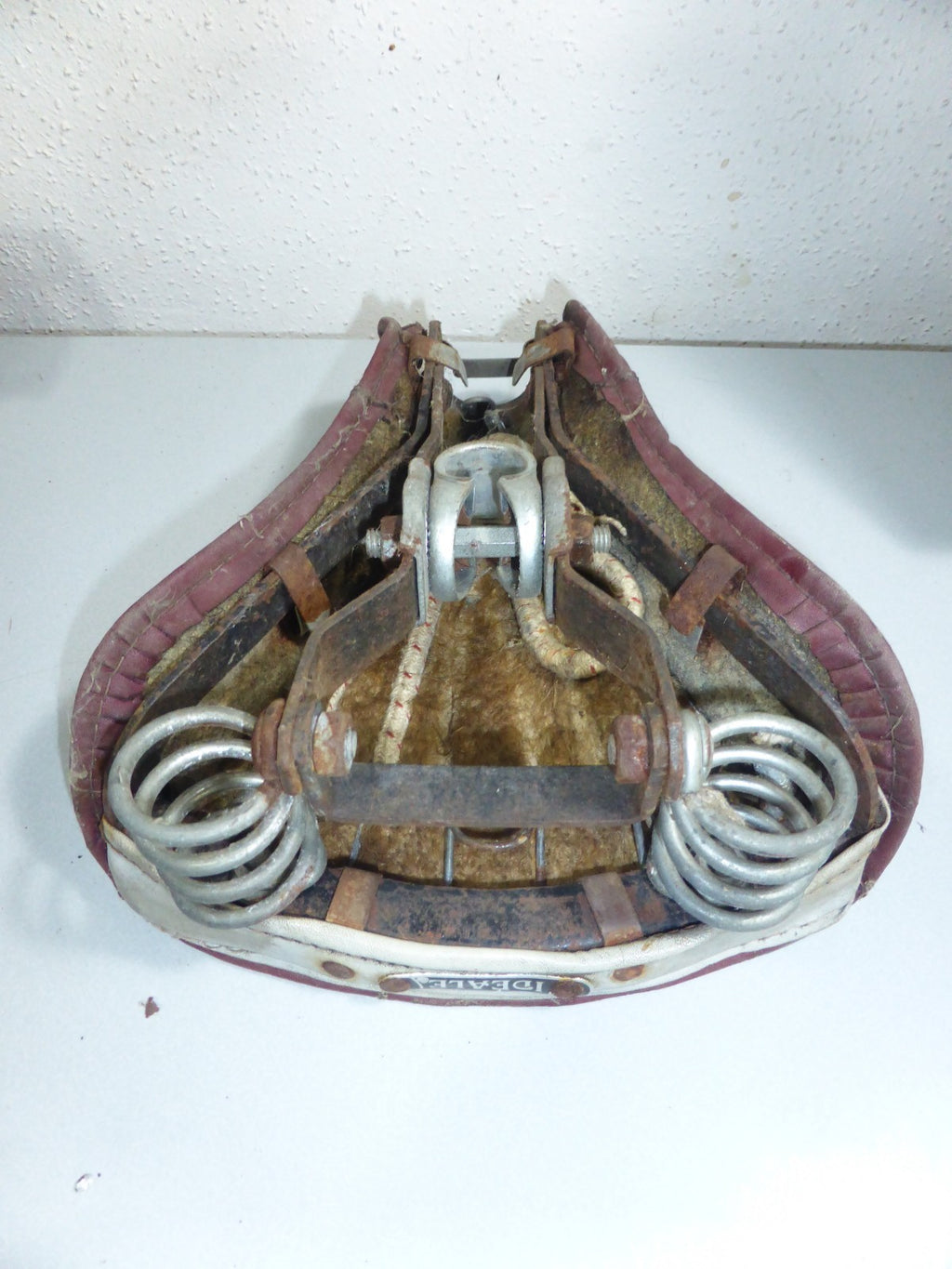 ✨Ancienne selle moto cyclomoteur vélo Idéale N°50  Peugeot motobecane mobylette✨