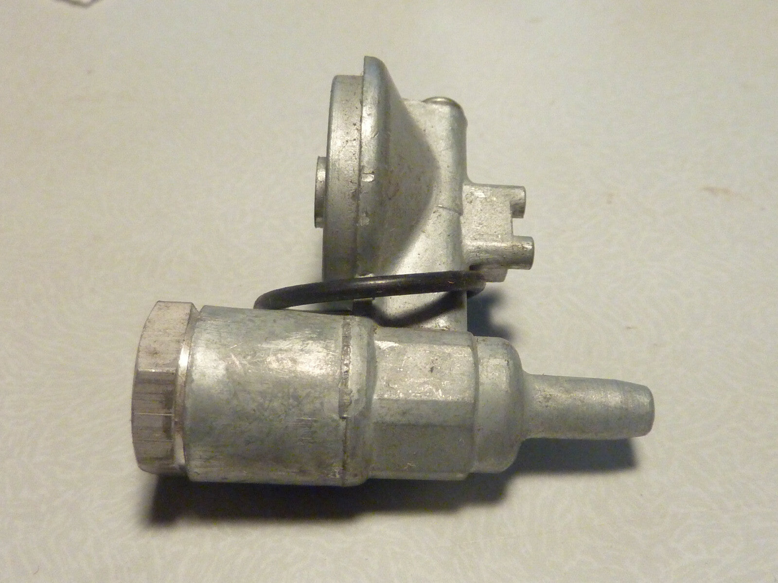 COUVERCLE de  cuve ORIGINAL CARBURATEUR GURTNER