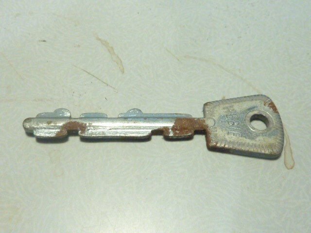 clé cadenas Schlüssel Hebie Trumpf II Nummer 712