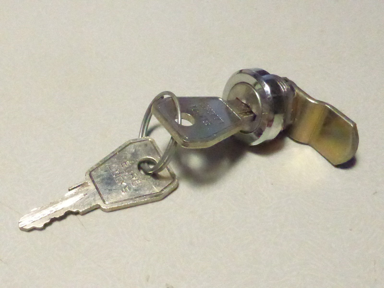 Serrure barillet marque Euro locks