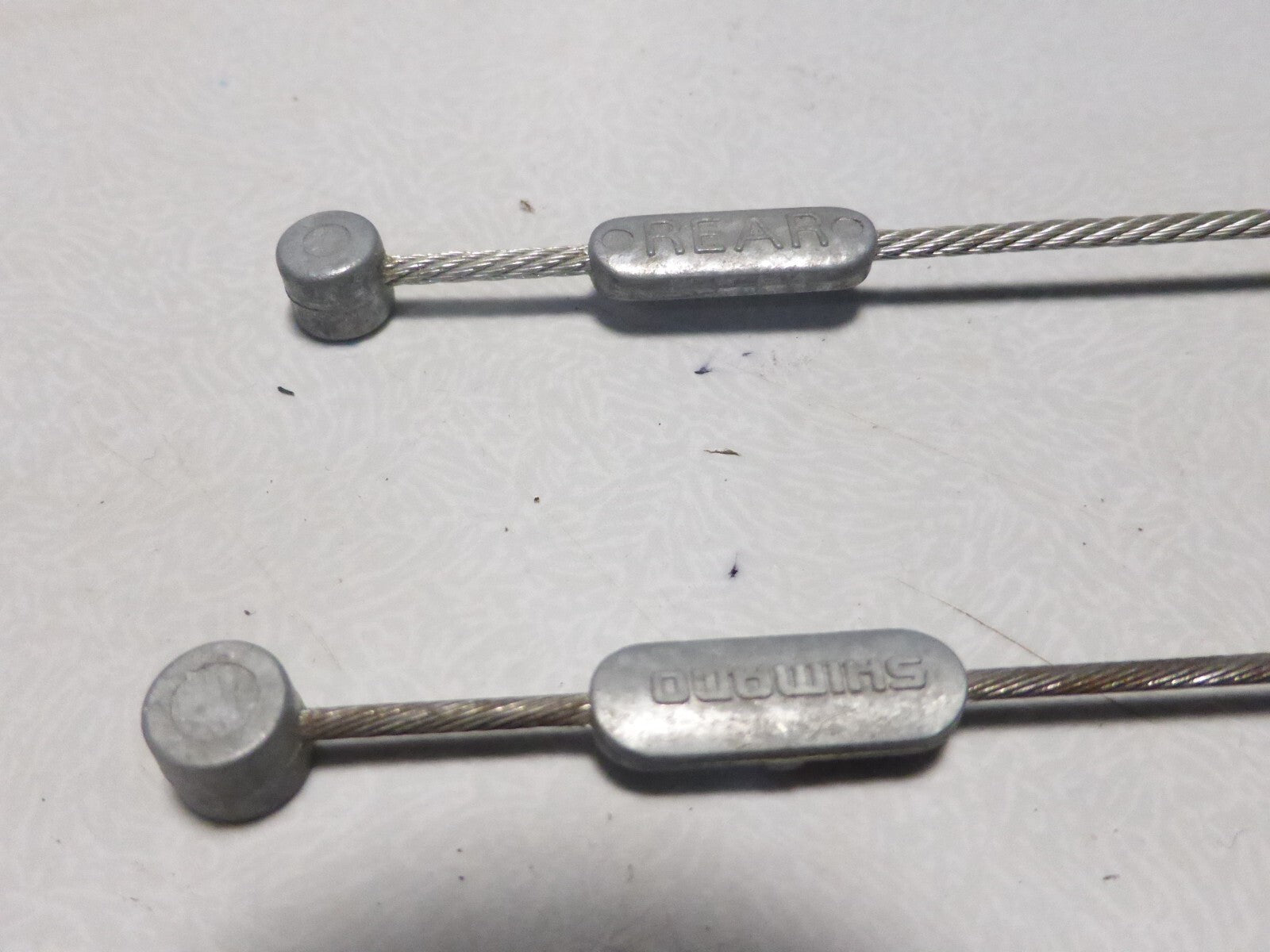 NOS Shimano étrier de câble et fil de liaison pour frein cantilever B/82 82 mm