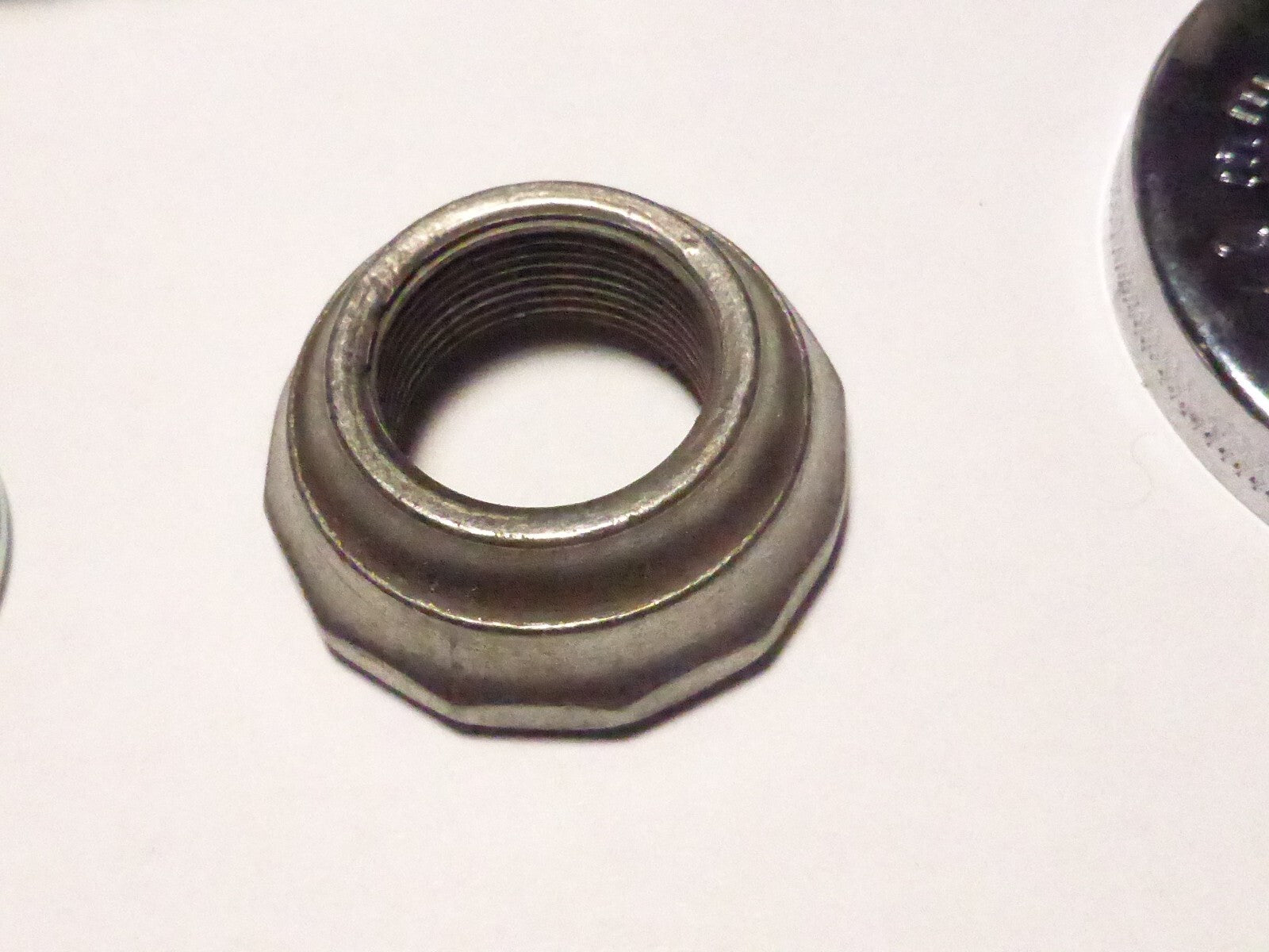 NOS Thun square bottom bracket  retro bike boitier de pédalier vintage ancien
