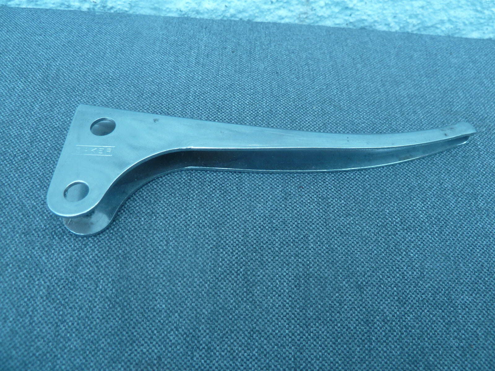 1 ancien  chromé LEVIERS SAKER  CYCLO ANCIEN motobecane Peugeot ...