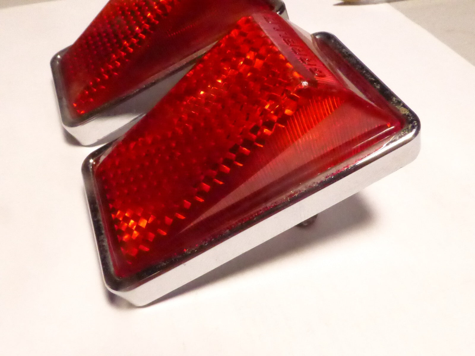 NOS 2 Catadioptre  Alfa Romeo 105 coupé Bertone Carello 14.384.748 Brevettato