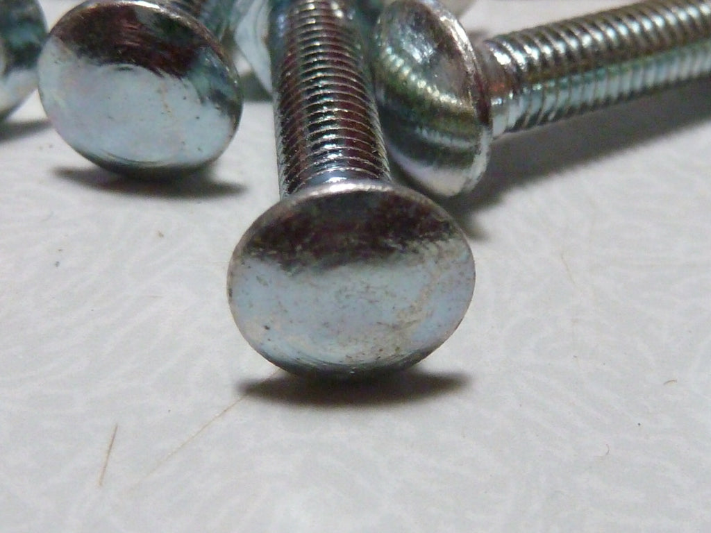 ✨ Ancien stock / NOS – 2 vis Algi – M5 x 25 mm – Tête ronde à méplat avec collet