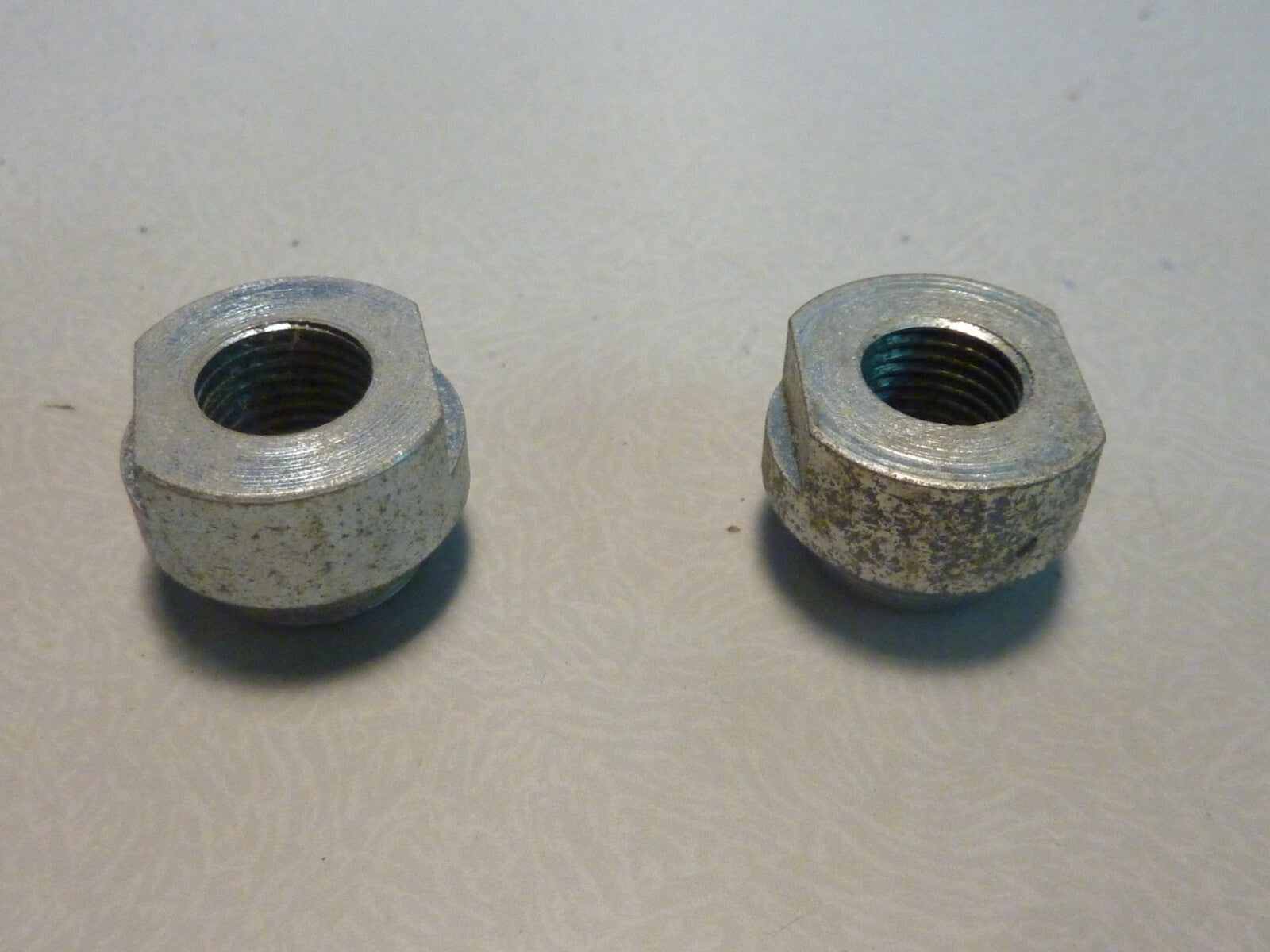 ✨ NOS 2 Cone de roue 9,5x18 mm roulement de moyeu  diamètre d'axe de roue velo✨