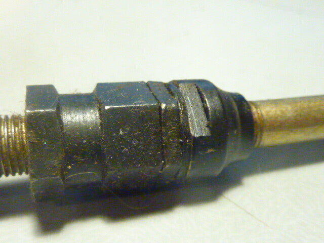 NOS ancien stock Ecrou d'axes de Roue 9.5 mm motobecane peugeot Cyclo MBK 144 mm