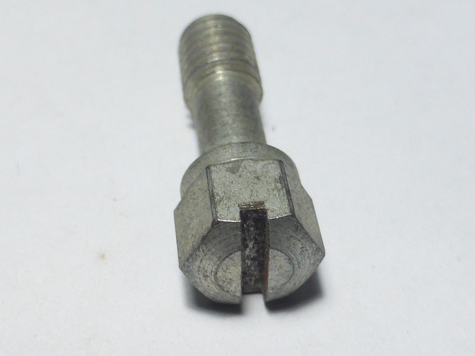 ✨ NOS – Vis Gurtner M6 serrage carburateur / Peugeot BB / Bima – Ancien stock ✨