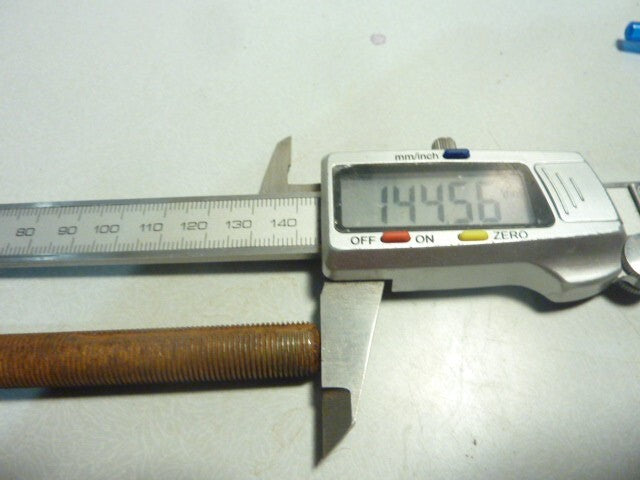 NOS Axe de roue  nu 11x100 145 mm diamètre 11 mm longueur 145 mm rainuré