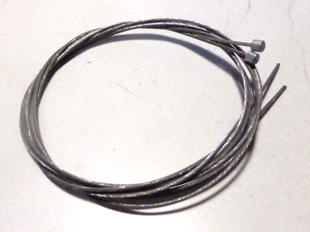 ANCIEN CÂBLE inox dérailleur 1. 2 M  et 0.7M vélo vintage Ø 4,4 mm  L 4.5