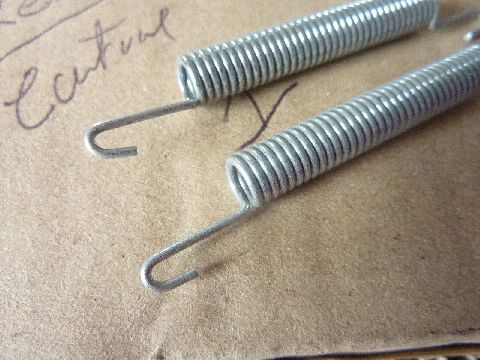 NOS Rare ancien stock Lot 2 ressort de rappel de frein pour Solex