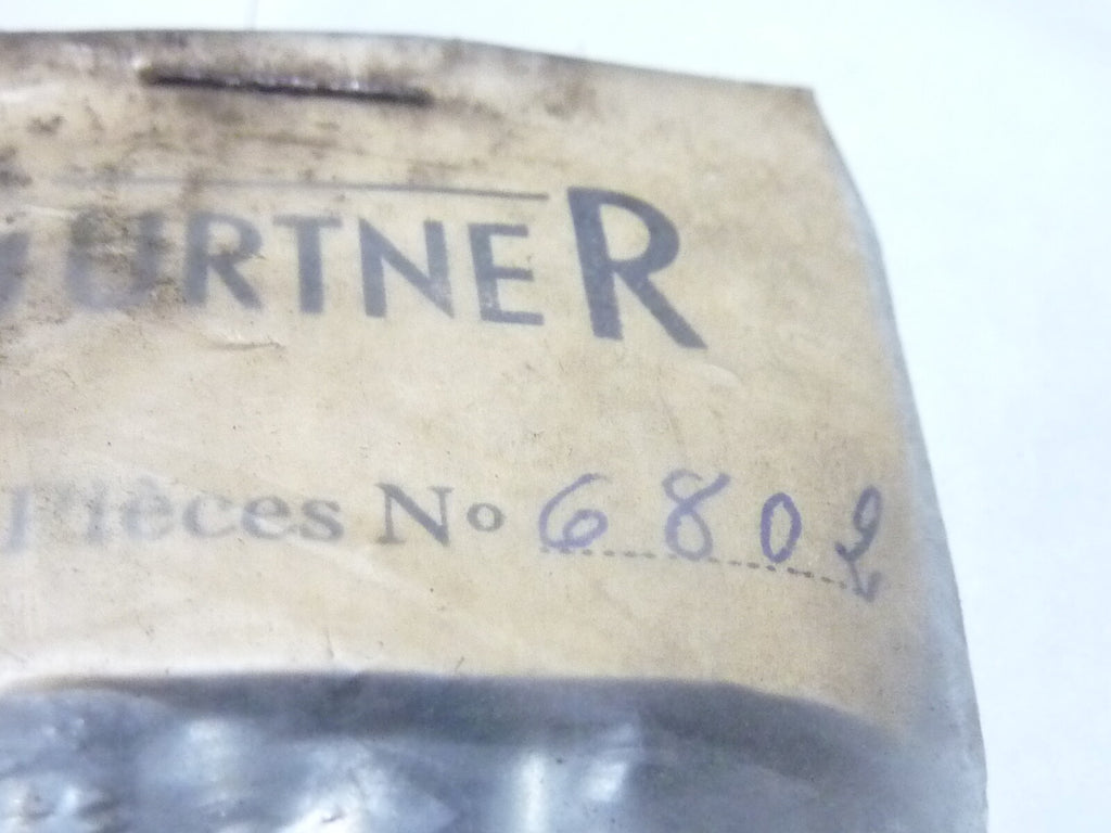 ✨ NOS – Vis de réglage Gurtner 6802 – Carburateur Vespa – Ancien stock ✨