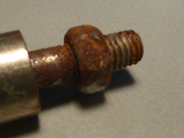 1 vis creuse éxtension Motobecane Peugeot