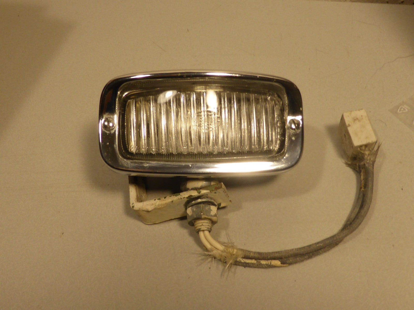 ✨ Feu de Recul Hella 82333 – Oldtimer VW Karmann Cox Fiat NSU Porsche – Occasion