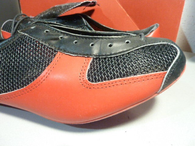 NOS Chaussures cyclisme ancienne RIVAT  523 HUEZ Made in France taille 39 / 40