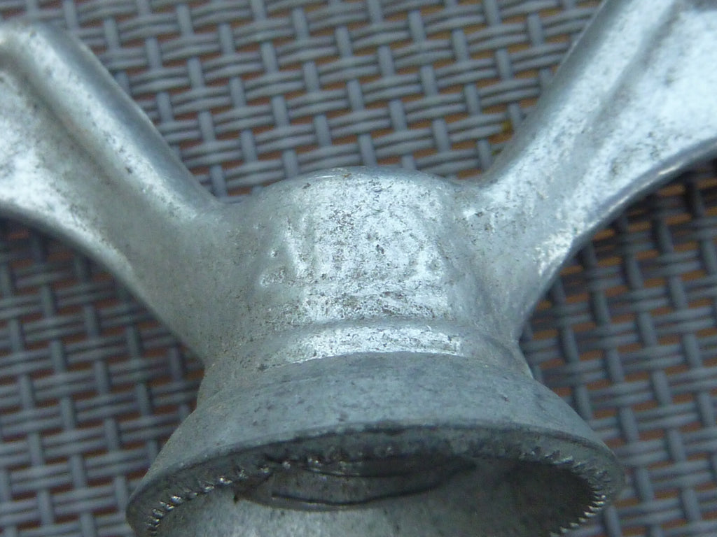 ✨ NOS neu Lot de 2 Écrous Papillon Vélo Ancien – Wing Nuts Vintage – ATAX✨