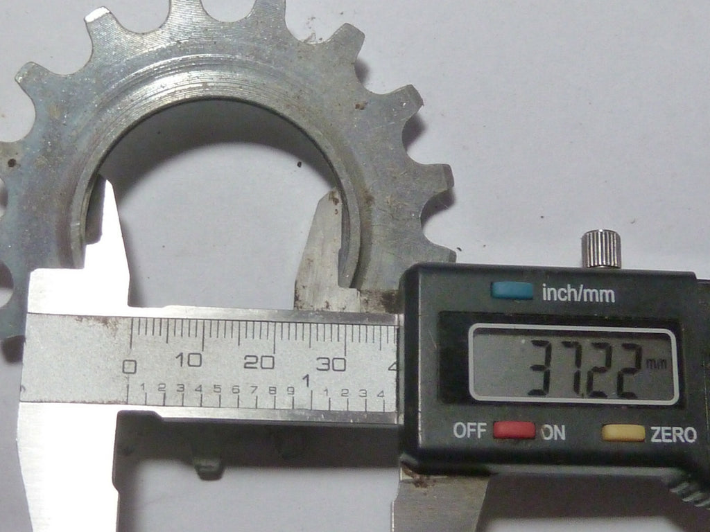 Sachs Maillard Sprocket.cogs pignon vintage 17 T  Argent  silver NOS