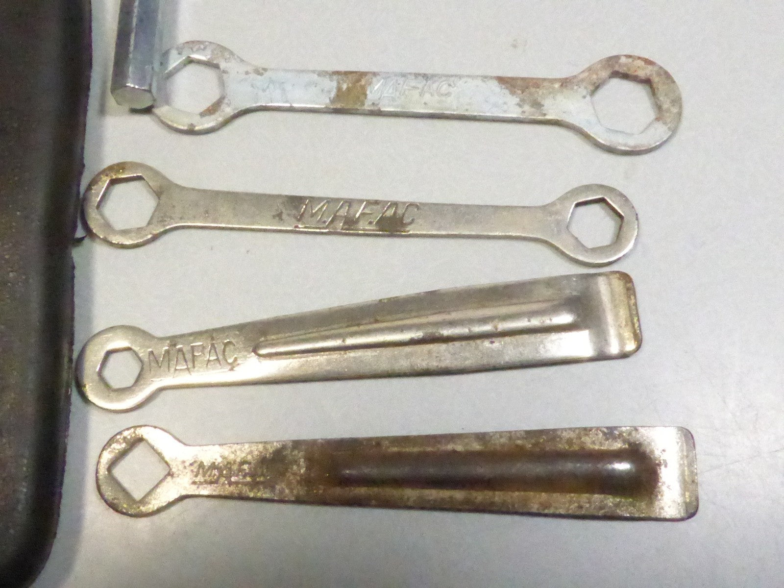 Pochette Trousse à outils vélo années 70 MAFAC avec  outils