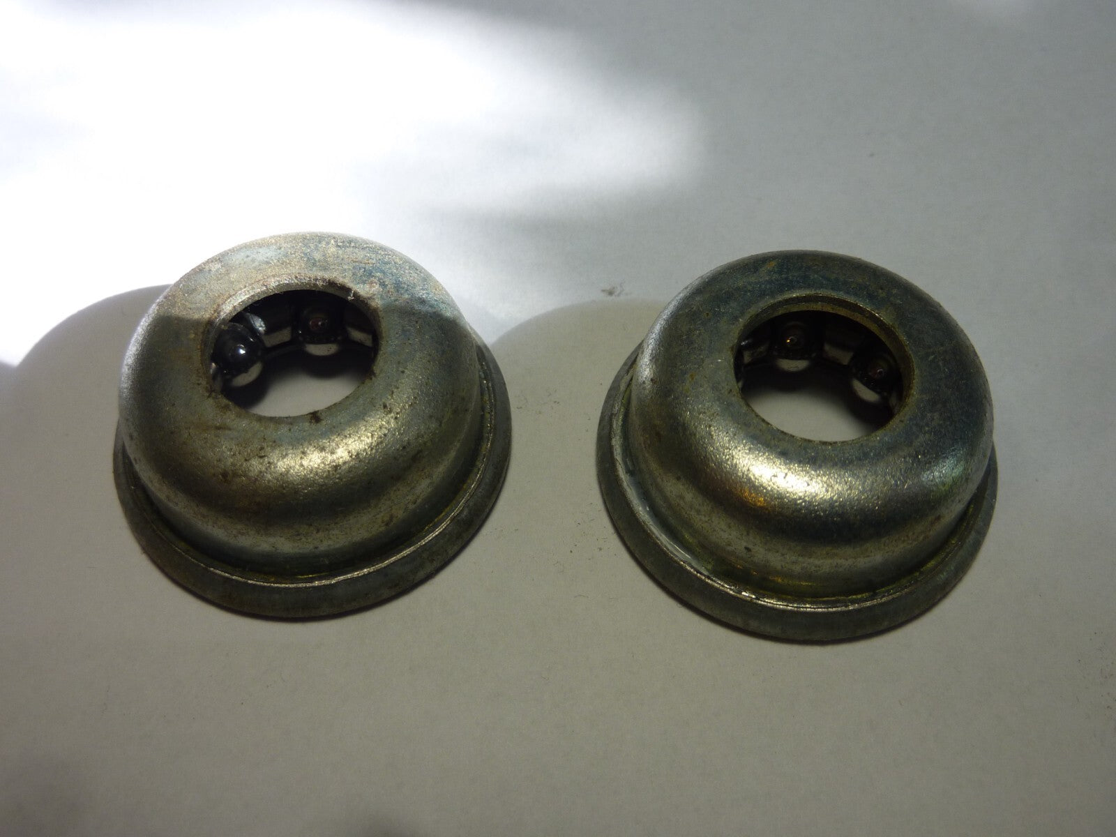 moyeu 2 Cuvettes  acier ø 28 mm - NOS - Oldschool, Vintage coupelles