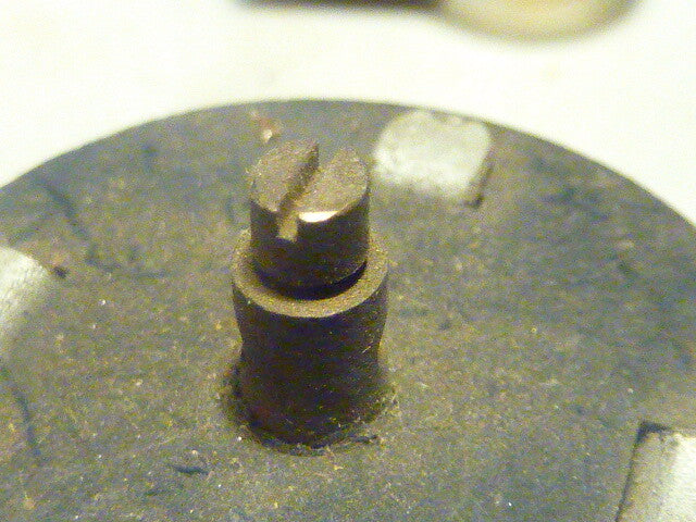 ancien porte ampoule  renault peugeot simca citroen ???