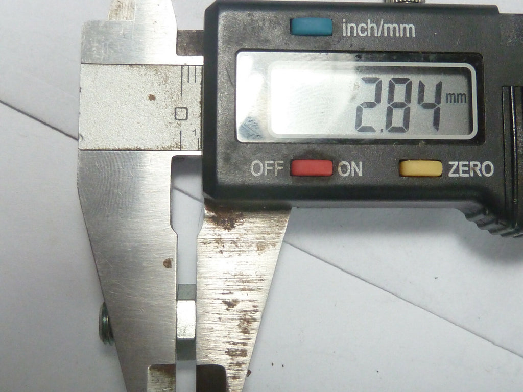 ✨ NOS / Neuf – 2 Vis épaulées – Solex / Motobécane / Peugeot – Vintage ✨