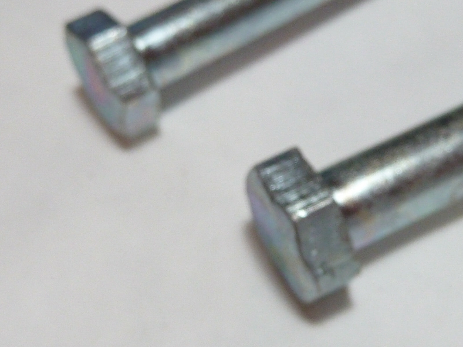 ✨1 vis boulon Axe diamètre 8 x 80 mm  fixation mobylette moto solex Algi 86 mm✨