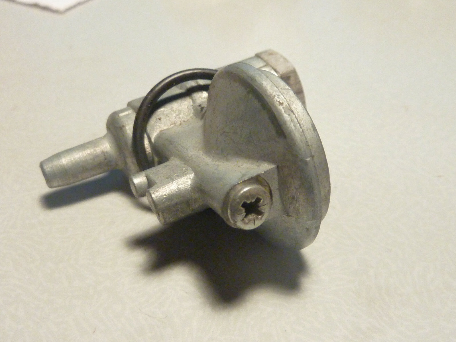 COUVERCLE de  cuve ORIGINAL CARBURATEUR GURTNER