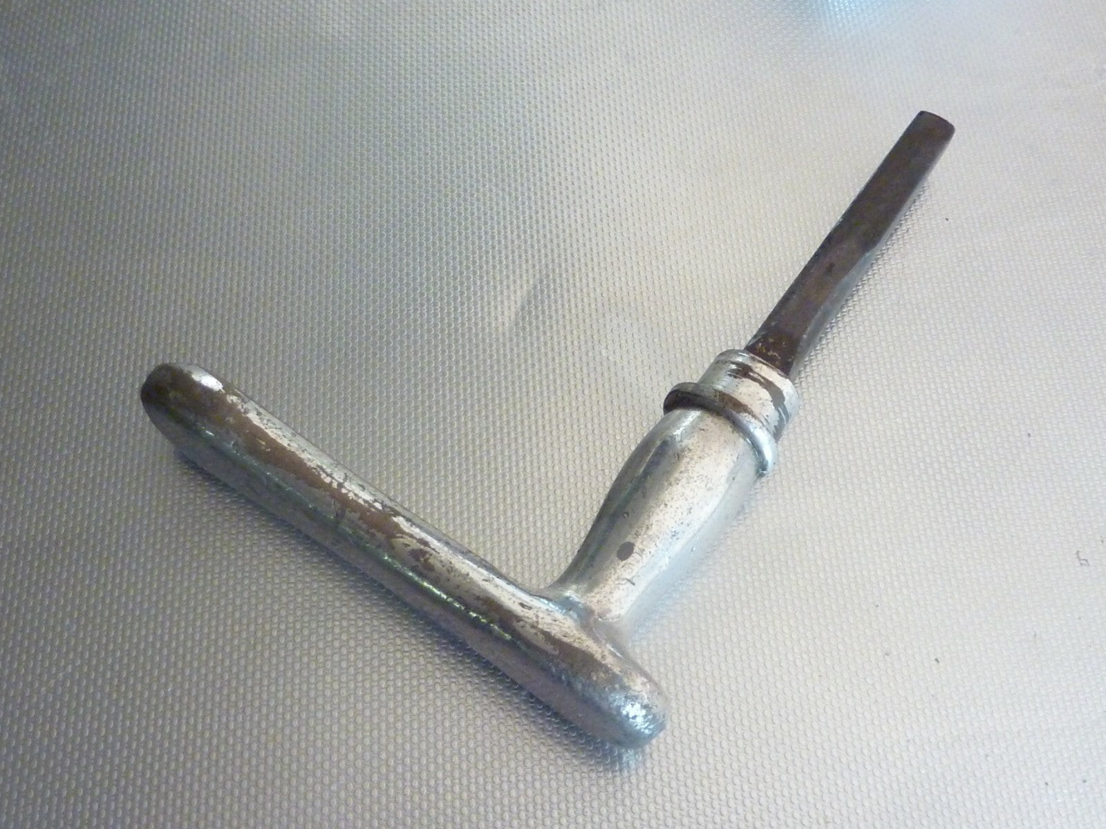 Poignée portière AUTO ancienne SIMCA RENAULT PEUGEOT CITROEN PANHARD FORD OPEL