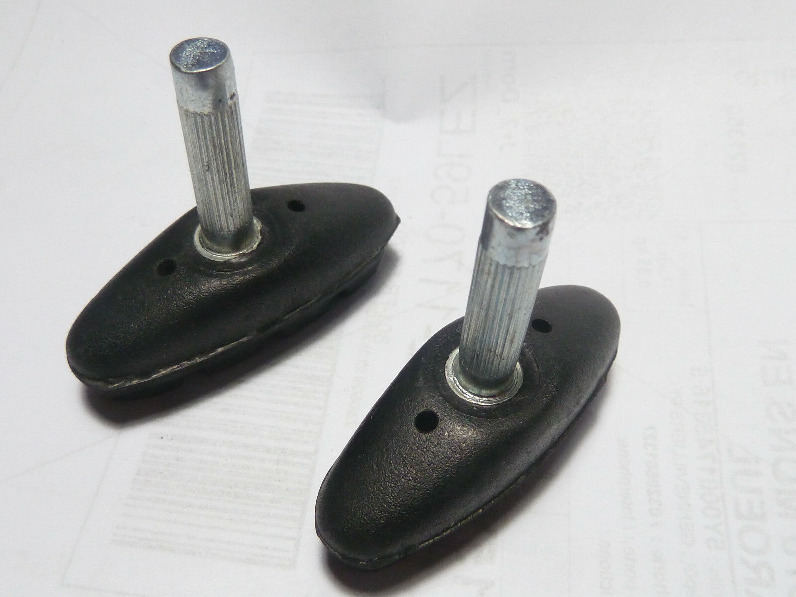 NOS NEU PAIRE PATINS DE FREIN CANTILEVER VELO VTT GOMME 49 mm VTC VINTAGE