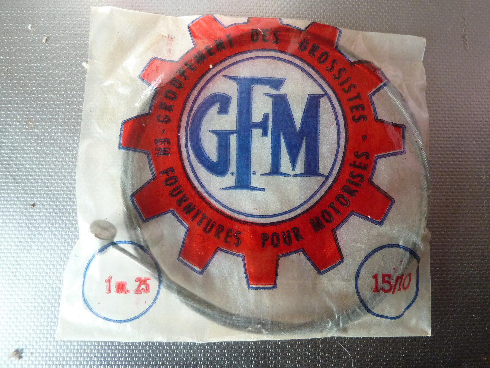 NOS 2 anciens câble freins cylindrique 8x8 1.25 15/10 cyclomoteur Peugeot  CLB